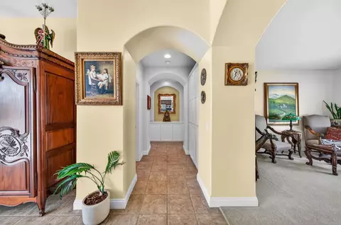 Entry Way - 40487 Rock Mountain Dr, Fallbrook, CA 92028 photo 9 of 10