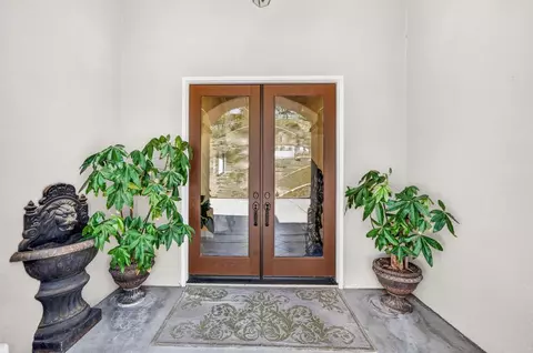 Entry Way - 40487 Rock Mountain Dr, Fallbrook, CA 92028 photo 2 of 10