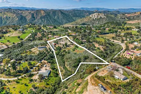 View/Area - 40487 Rock Mountain Dr, Fallbrook, CA 92028 photo 8 of 8