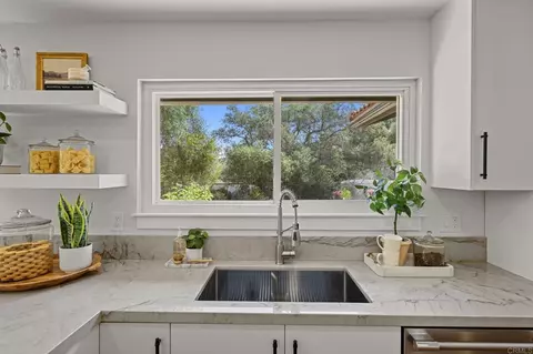 752 Quiet Pl, Escondido, CA 92029