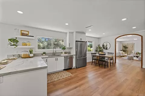 752 Quiet Pl, Escondido, CA 92029