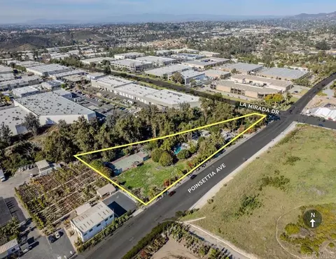 1029 Poinsettia Ave, Vista, CA 92081