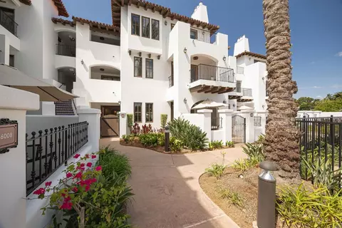 7310 Estrella De Mar Rd #6, Carlsbad, CA 92009