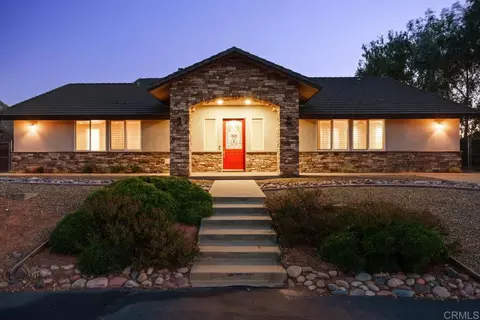 25215 Oakana Rd, Ramona, CA 92065