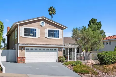 2490 Pinewood St, Del Mar, CA 92014