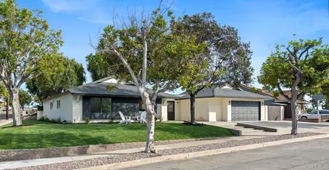 6371 Twin Lake Dr, San Diego, CA 92119