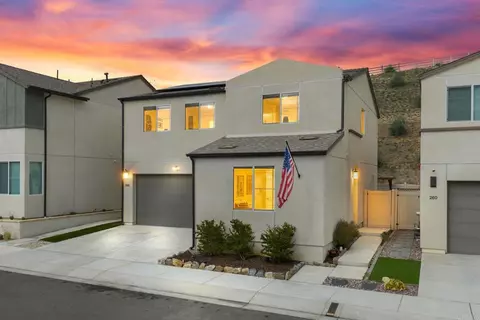 256 Hass Ln, Fallbrook, CA 92028