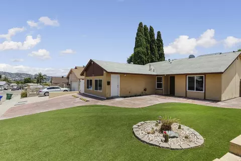 8441 Parkbrook St, San Diego, CA 92114