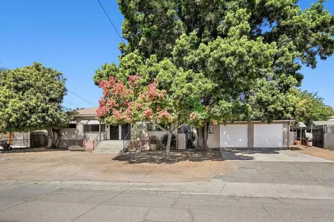 8122 Lincoln St, Lemon Grove, CA 91945