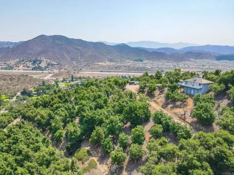 Other - 2125 Puerto Del Mundo, Fallbrook, CA 92028 photo 4 of 22