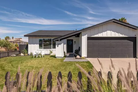 8419 Menkar Rd, San Diego, CA 92126