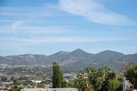 3535 Linda Vista Dr #332, San Marcos, CA 92078