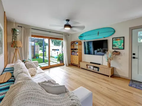 Living - 1824 Eastwood Ln, Encinitas, CA 92024 photo 2 of 2