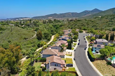 797 Trailside Pl, San Marcos, CA 92078