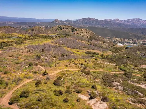 View/Area - 214 Creelman Ln, Ramona, CA 92065 photo 18 of 32