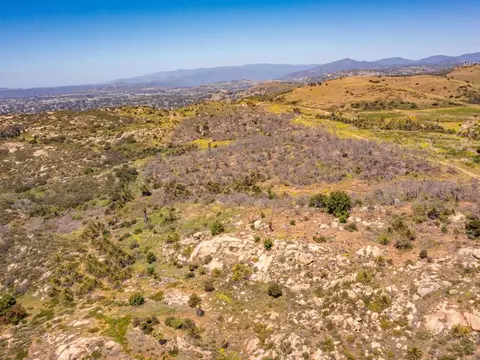View/Area - 214 Creelman Ln, Ramona, CA 92065 photo 12 of 32