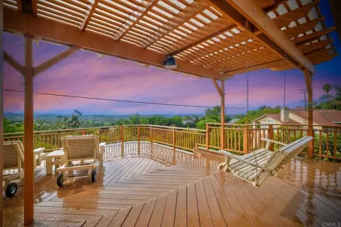 1650 Elevado Rd, Vista, CA 92084