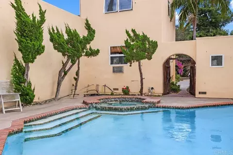 Exterior - 3264 Shearer Xing, Fallbrook, CA 92028 photo 1 of 2
