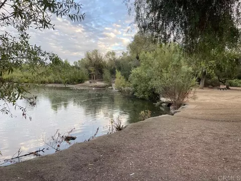 View/Area - 303 Amparo Dr, Escondido, CA 92025 photo 4 of 4