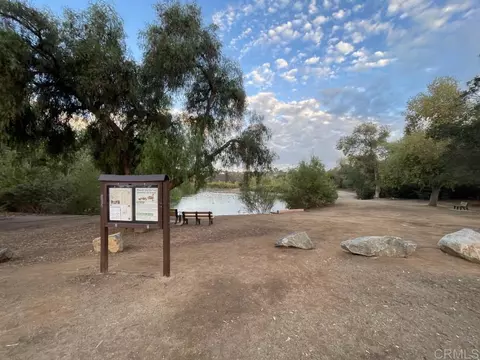 View/Area - 303 Amparo Dr, Escondido, CA 92025 photo 2 of 4