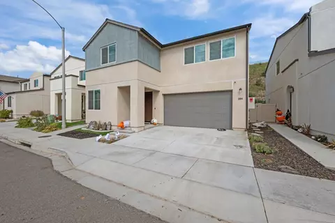264 Hass Ln, Fallbrook, CA 92028