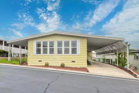 1175 La Moree Dr #7, San Marcos, CA 92078