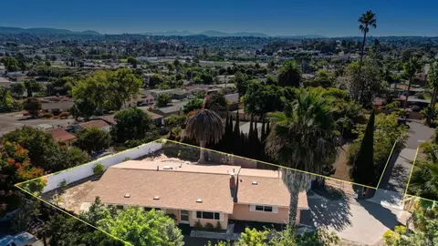 1009 Cielita Linda Dr, Vista, CA 92083