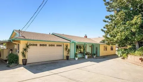 485 Waxflower Ln, Fallbrook, CA 92028
