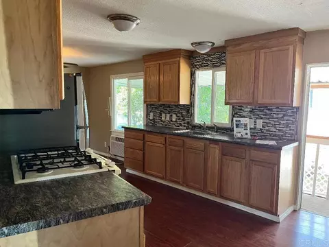 1537 H St #35, Ramona, CA 92065