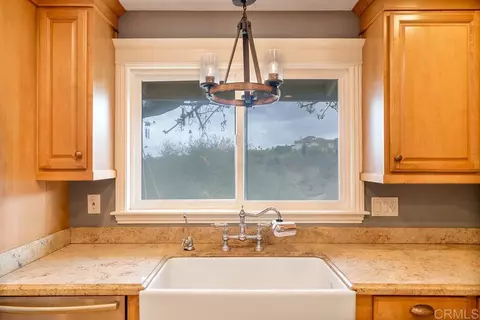 Kitchen - 2719 Via Del Robles, Fallbrook, CA 92028 photo 7 of 7