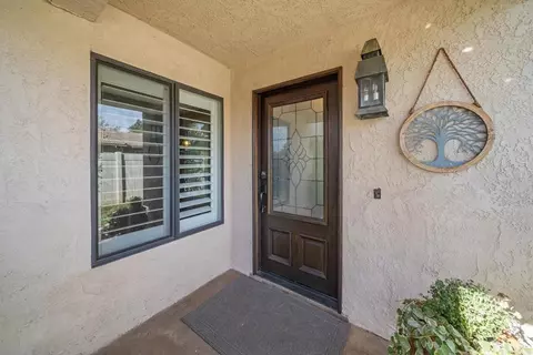 Entry Way - 4320 Los Padres Dr, Fallbrook, CA 92028 photo 1 of 2