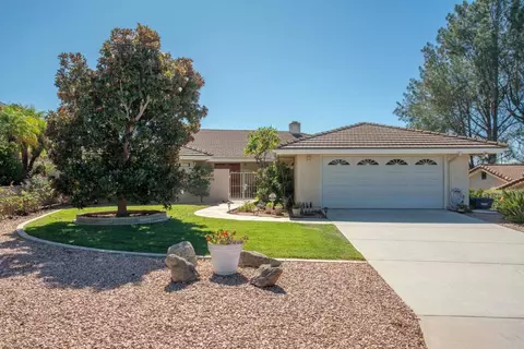 10951 Rim Rd, Escondido, CA 92026