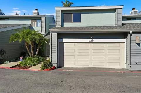 374 Forest Pl, Vista, CA 92083
