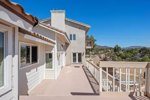 Exterior - 2016 S Grade Rd, Alpine, CA 91901 photo 6 of 8