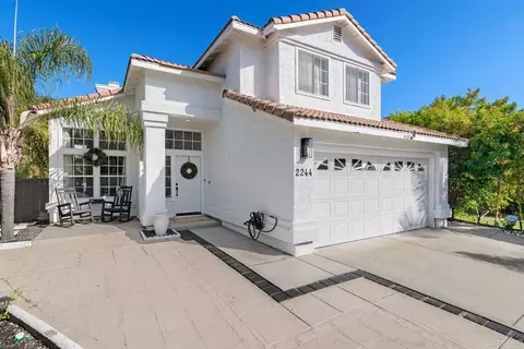 2244 Eastbrook Rd, Vista, CA 92081