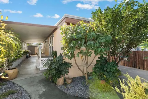 1202 Borden Rd #5, Escondido, CA 92026