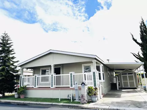 1010 E Bobier Dr #137, Vista, CA 92084