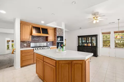 Kitchen - 3102 Pera Alta Dr, Julian, CA 92036 photo 3 of 5