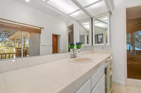 Bath - 3102 Pera Alta Dr, Julian, CA 92036 photo 1 of 4