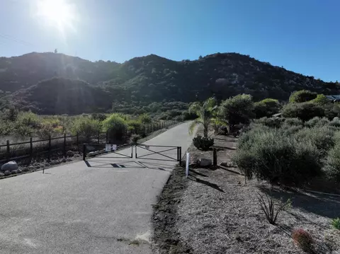 Rainbow Peaks Trail, Fallbrook, CA 92028