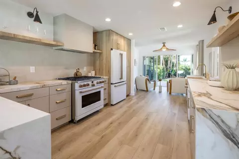 1711 Grandview St, Oceanside, CA 92054
