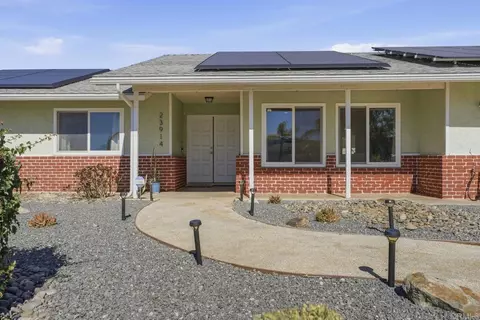 23914 Couna Way, Ramona, CA 92065