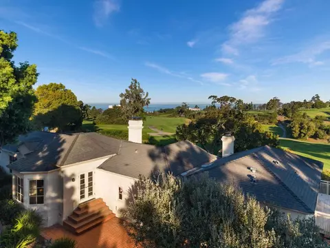 Exterior - 1402 W Muirlands Dr, La Jolla, CA 92037 photo 4 of 5
