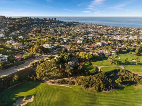 View/Area - 1402 W Muirlands Dr, La Jolla, CA 92037 photo 8 of 8