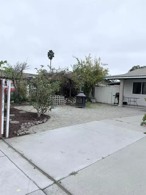Exterior - 177 Mayfair St, Oceanside, CA 92058 photo 7 of 10