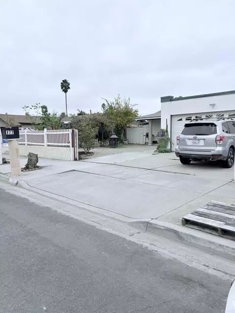 Exterior - 177 Mayfair St, Oceanside, CA 92058 photo 4 of 10