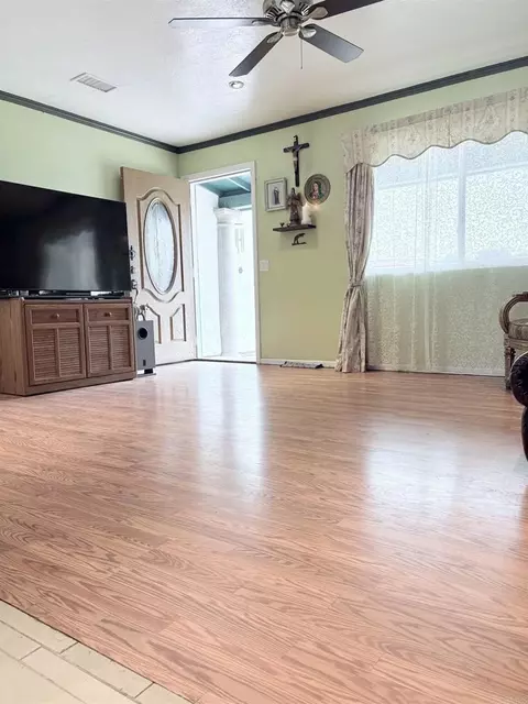 Living - 177 Mayfair St, Oceanside, CA 92058 photo 3 of 3