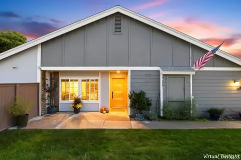 4590 Salem Pl, Carlsbad, CA 92010