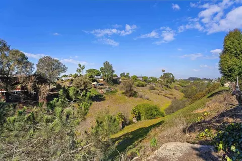 5052 Capehart St, San Diego, CA 92117