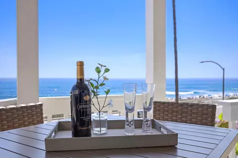 111 Sequoia #C, Carlsbad, CA 92008
